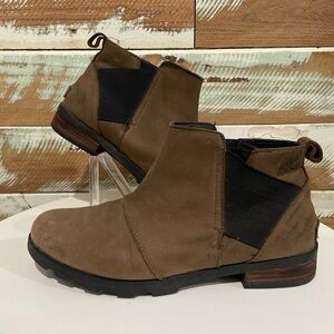 SOREL Womens Emelie Chelsea Boot Size 10.5 Brown Leather Casual Bootie Lug Sole